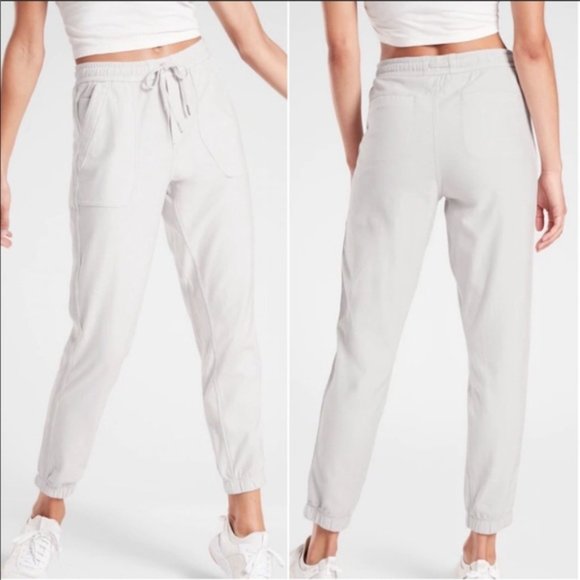 Athleta Pants - ATHLETA Camo Farallon Pant ivory cream sz 8  EUC